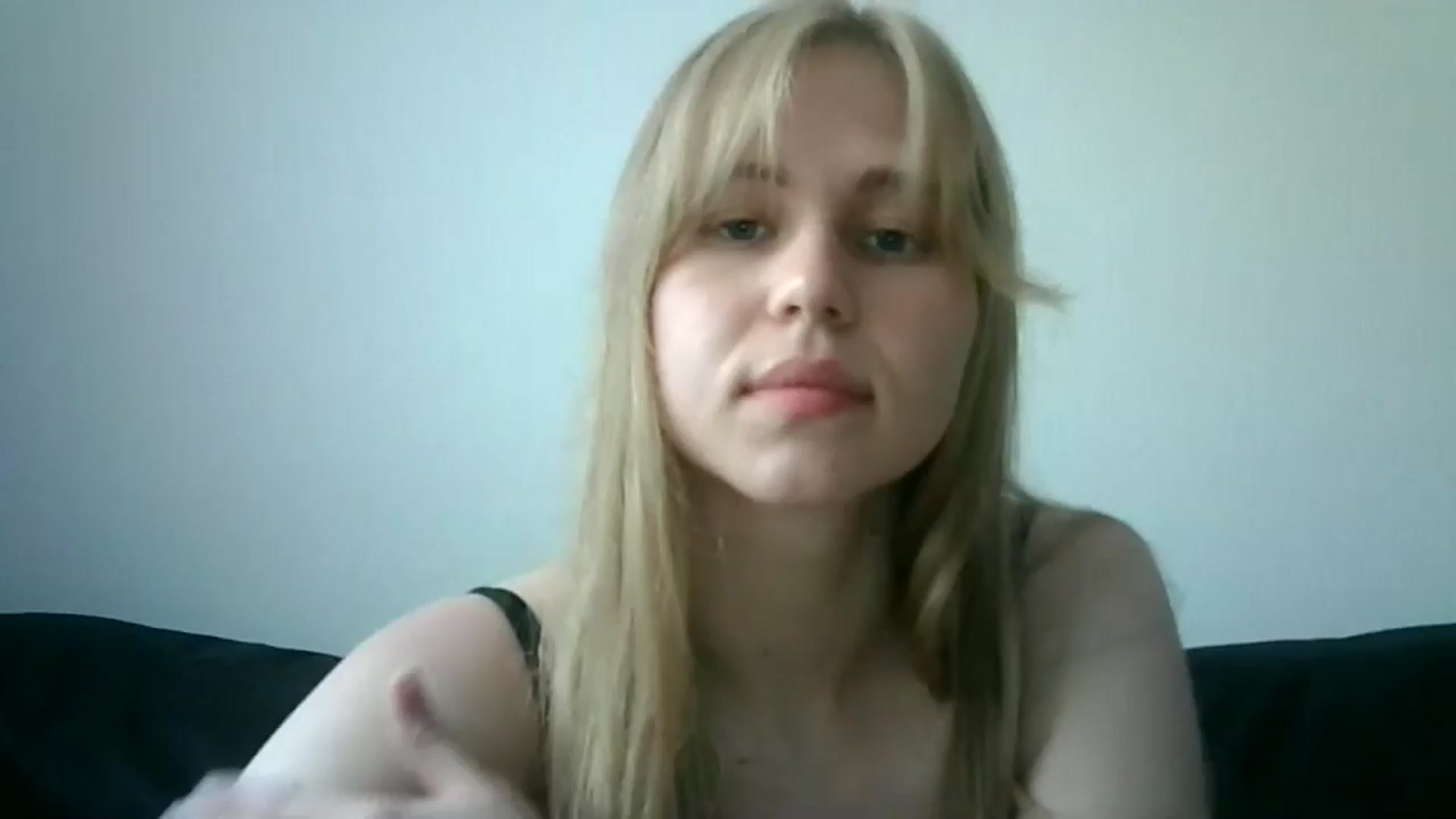 Gallery image thumbnail from Sweet_Lipsss_'s myfreecams stream on, 07/18/2024, 11:07 image 18 of 20