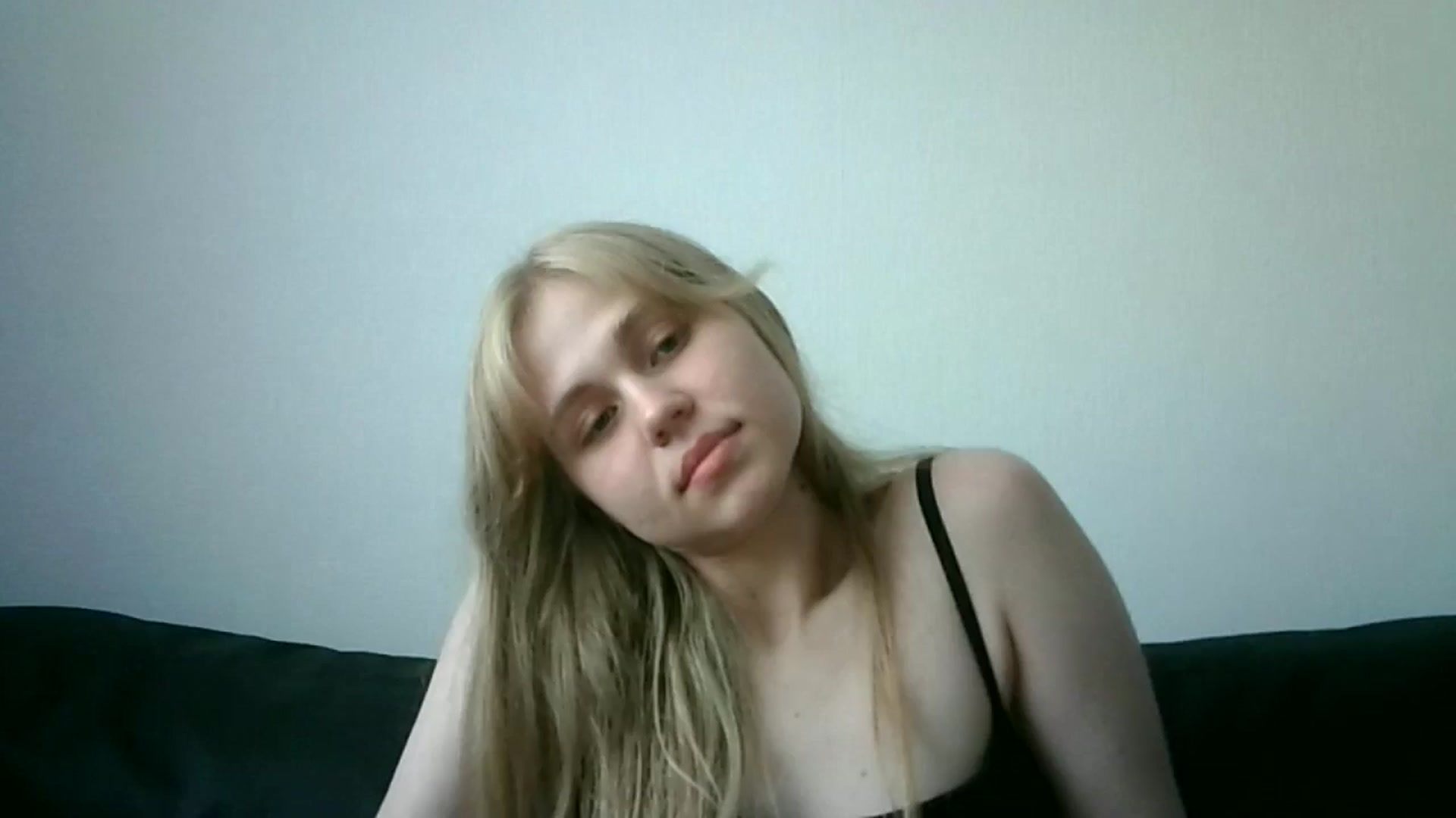 Gallery image thumbnail from Sweet_Lipsss_'s myfreecams stream on, 07/18/2024, 11:07 image 10 of 20