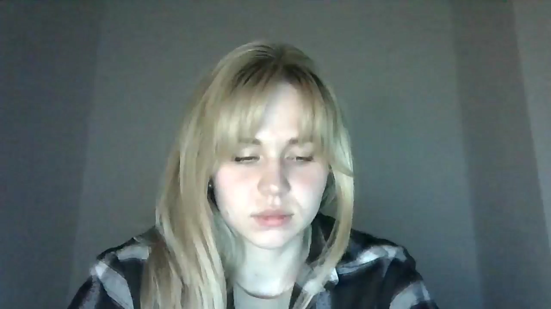 Gallery image thumbnail from Sweet_Lipsss_'s myfreecams stream on, 04/20/2025, 19:13 image 1 of 20