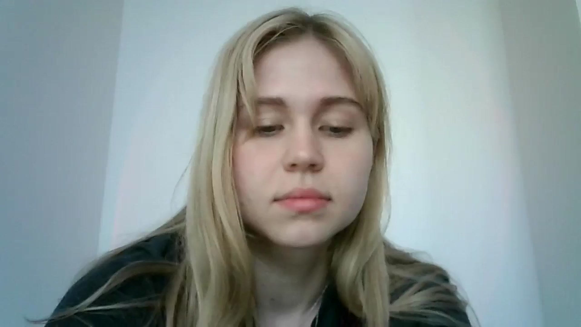 Gallery image thumbnail from Sweet_Lipsss_'s myfreecams stream on, 04/21/2025, 11:29 image 14 of 20