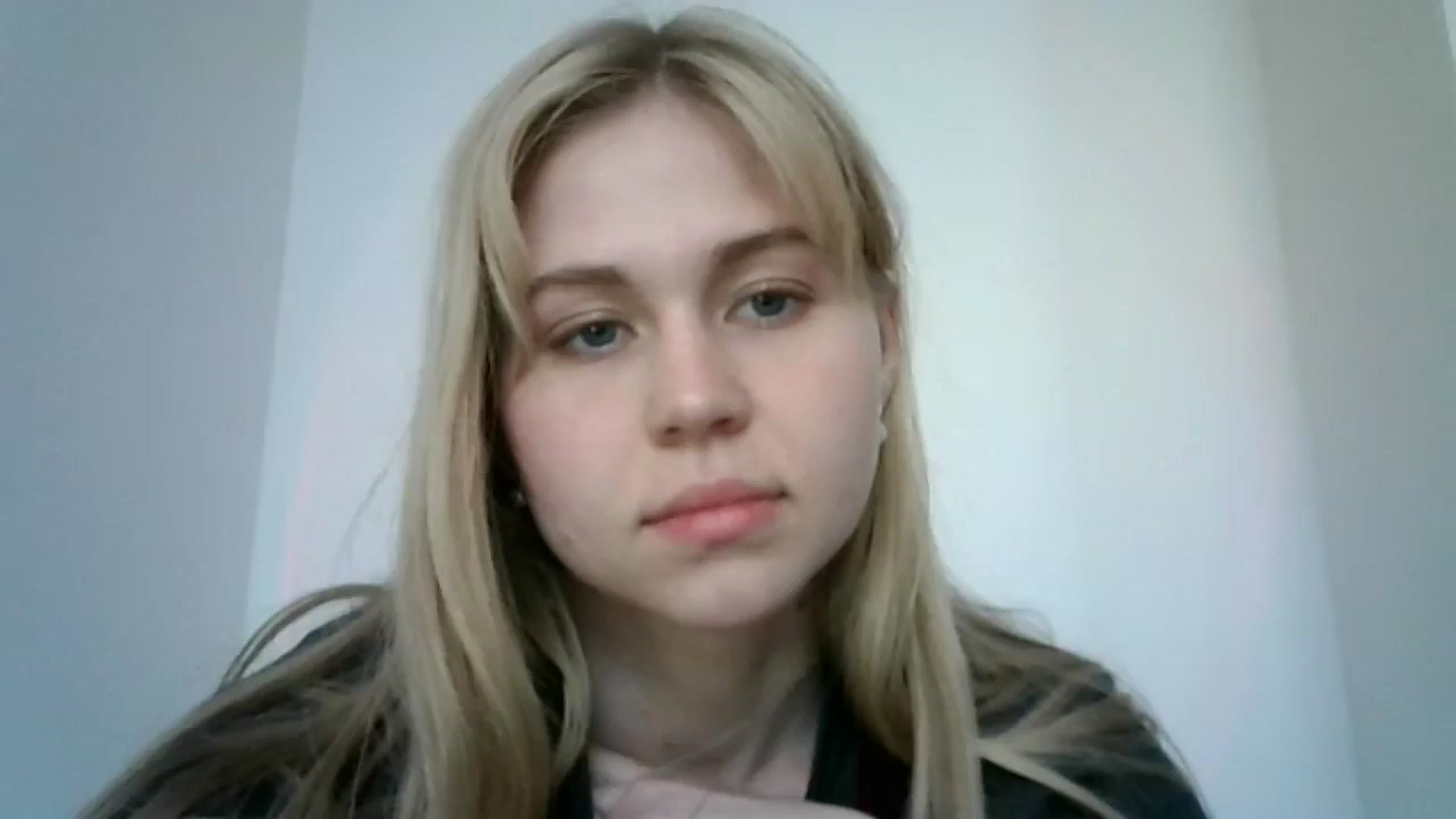 Gallery image thumbnail from Sweet_Lipsss_'s myfreecams stream on, 04/21/2025, 11:29 image 10 of 20