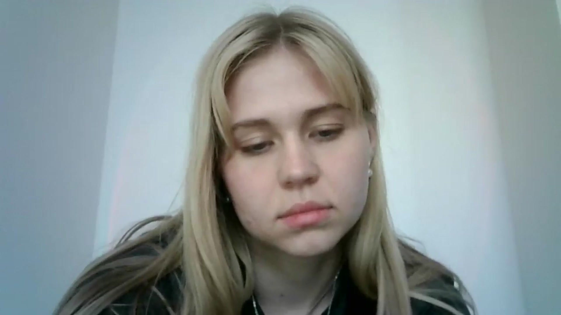 Gallery image thumbnail from Sweet_Lipsss_'s myfreecams stream on, 04/21/2025, 11:29 image 9 of 20