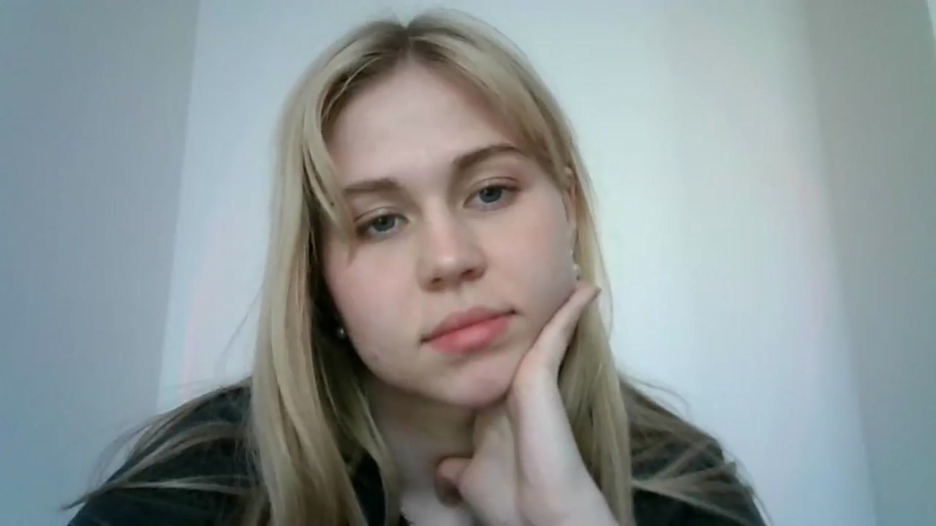 Gallery image thumbnail from Sweet_Lipsss_'s myfreecams stream on, 04/21/2025, 11:29 image 13 of 20