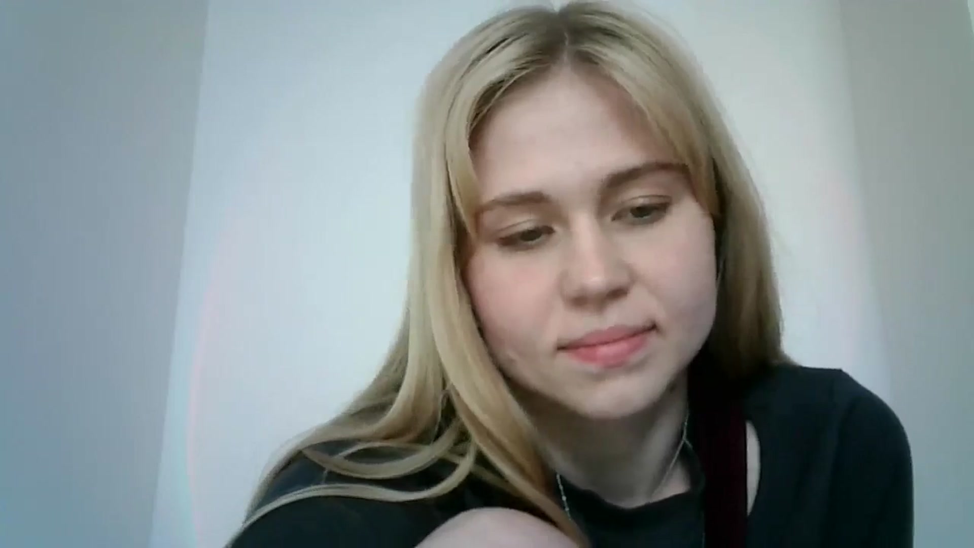 Gallery image thumbnail from Sweet_Lipsss_'s myfreecams stream on, 04/21/2025, 11:29 image 4 of 20