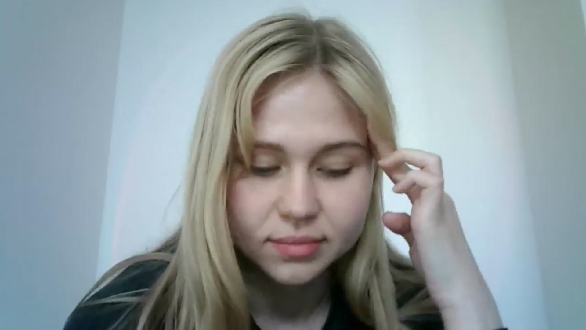 Gallery image thumbnail from Sweet_Lipsss_'s myfreecams stream on, 04/21/2025, 11:29 image 12 of 20