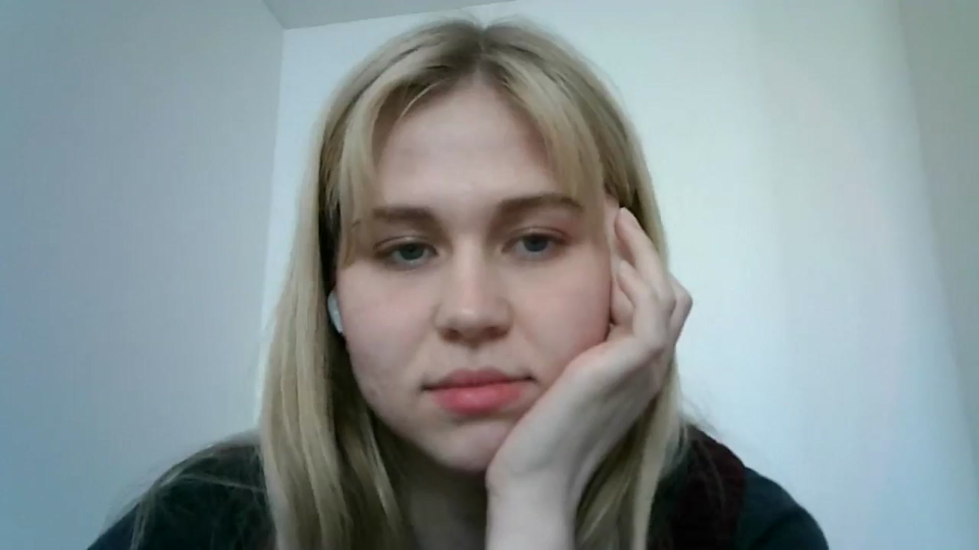 Gallery image thumbnail from Sweet_Lipsss_'s myfreecams stream on, 04/21/2025, 12:07 image 4 of 20