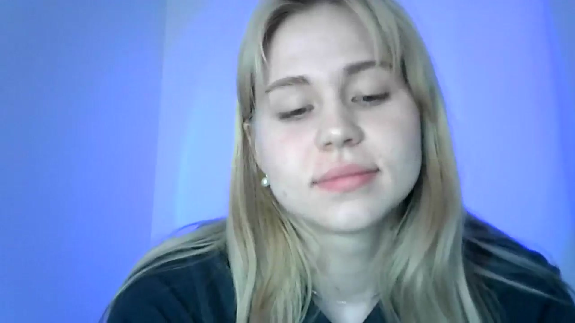 Gallery image thumbnail from Sweet_Lipsss_'s myfreecams stream on, 04/21/2025, 13:33 image 18 of 20