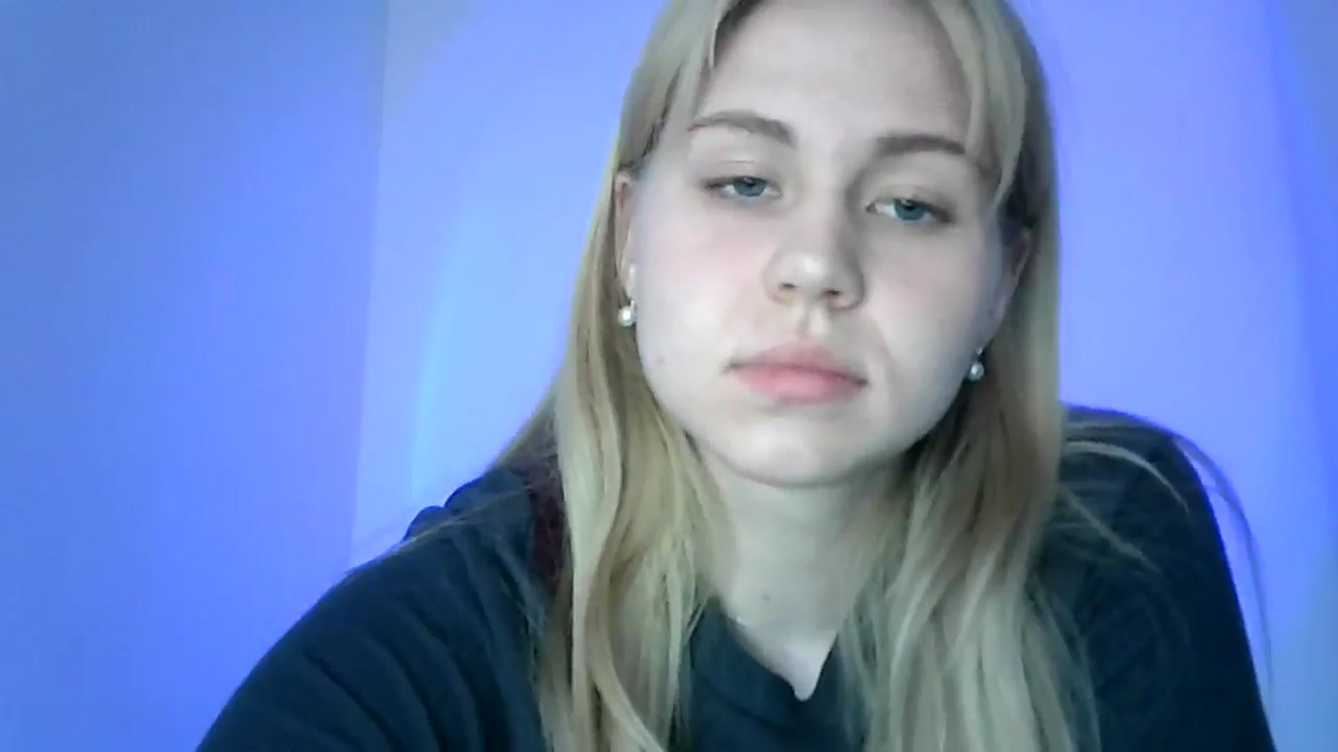 Gallery image thumbnail from Sweet_Lipsss_'s myfreecams stream on, 04/21/2025, 13:33 image 9 of 20