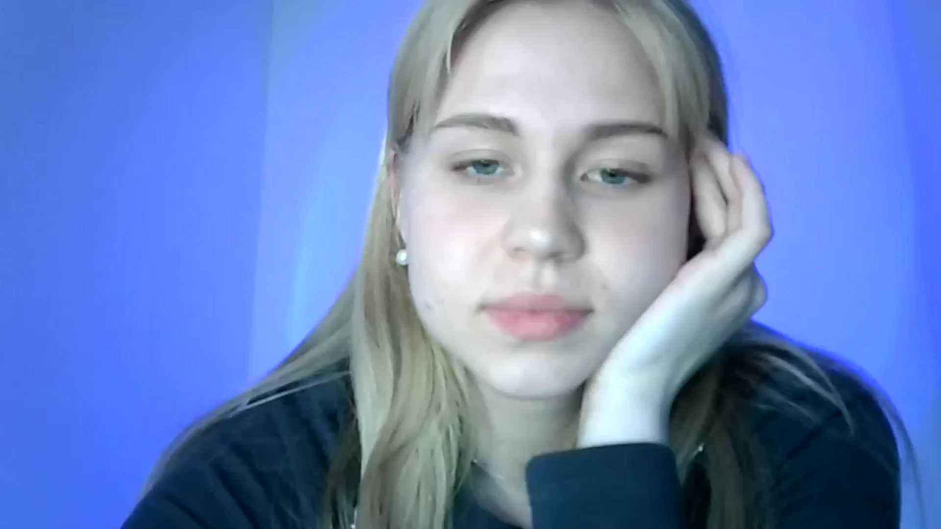 Gallery image thumbnail from Sweet_Lipsss_'s myfreecams stream on, 04/21/2025, 13:33 image 2 of 20