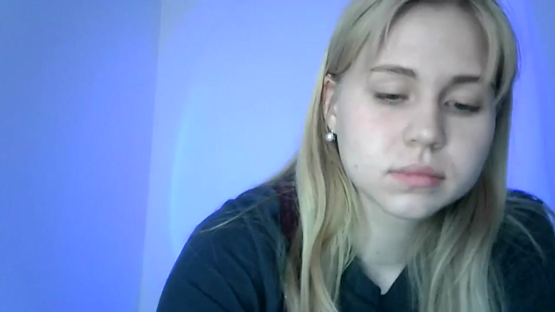 Gallery image thumbnail from Sweet_Lipsss_'s myfreecams stream on, 04/21/2025, 13:33 image 10 of 20