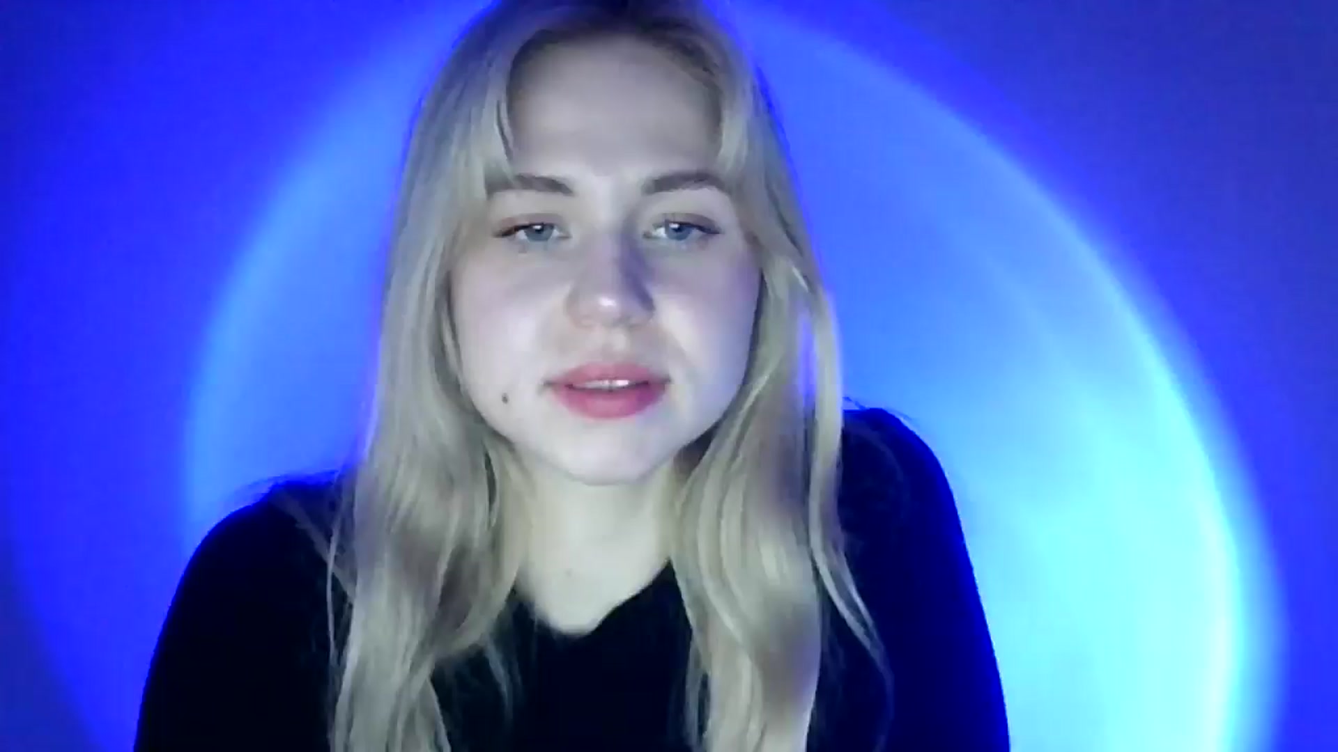 Gallery image thumbnail from Sweet_Lipsss_'s myfreecams stream on, 05/09/2025, 16:57 image 9 of 20