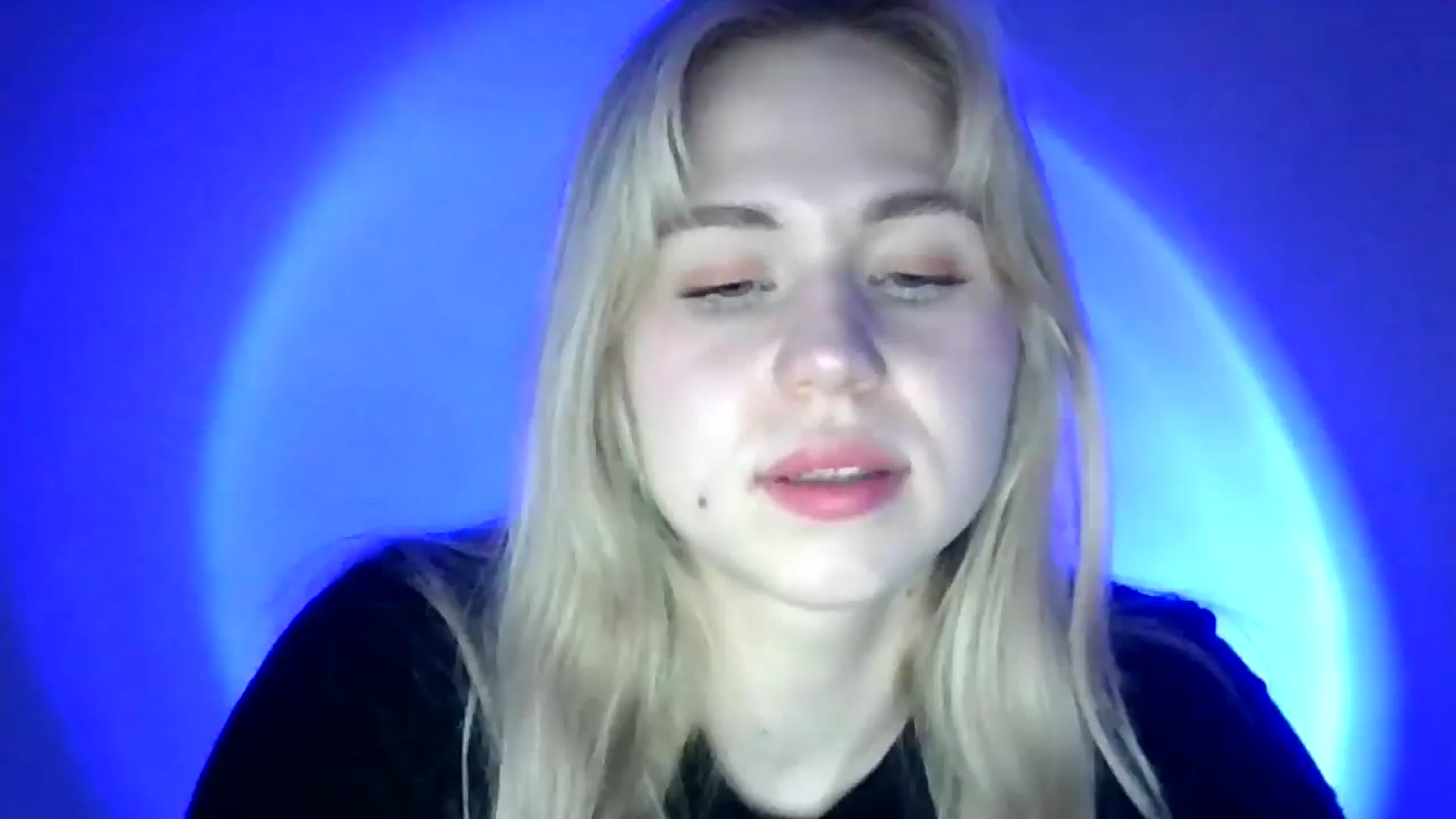 Gallery image thumbnail from Sweet_Lipsss_'s myfreecams stream on, 05/09/2025, 16:57 image 10 of 20
