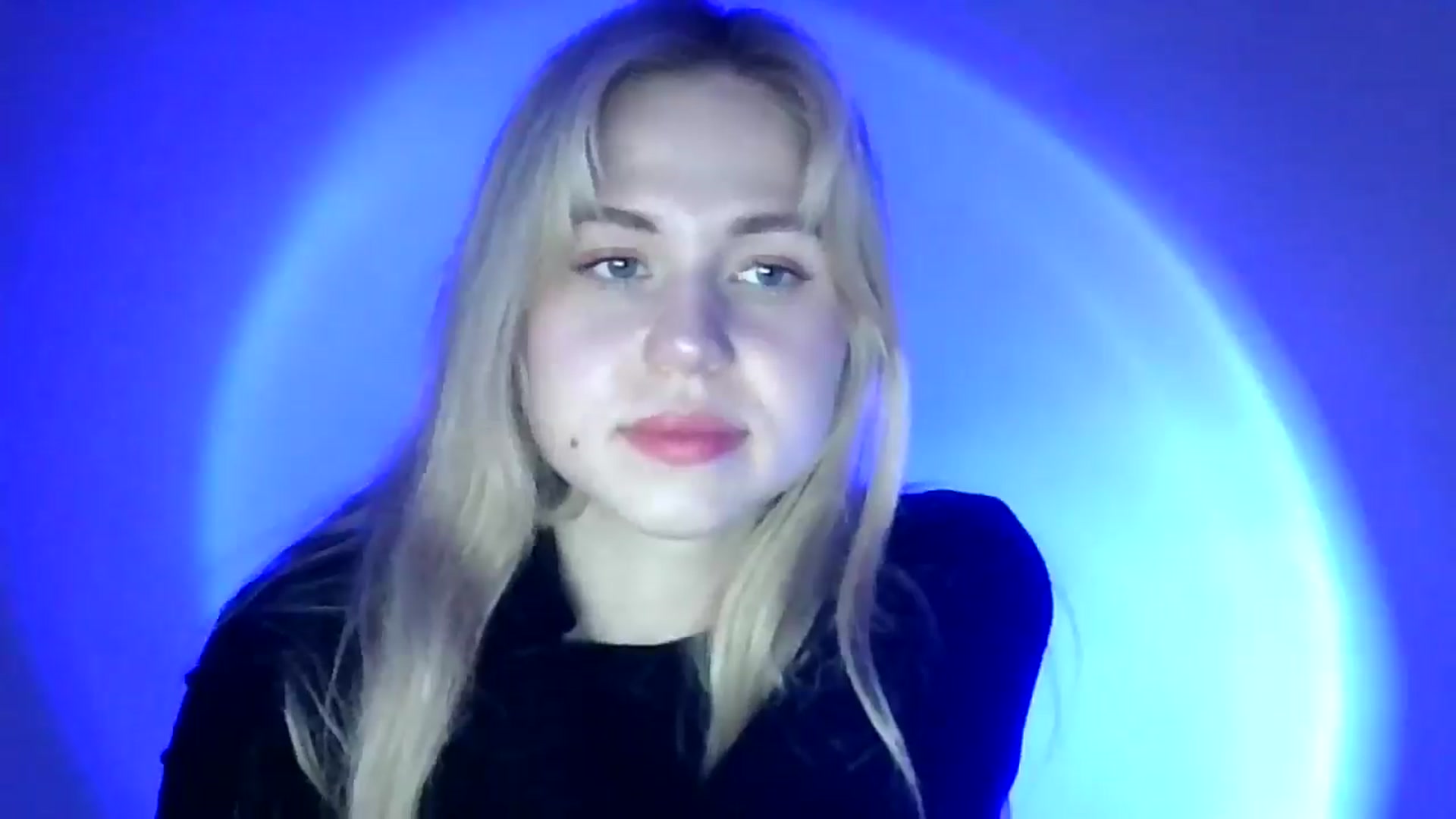 Gallery image thumbnail from Sweet_Lipsss_'s myfreecams stream on, 05/09/2025, 16:57 image 13 of 20