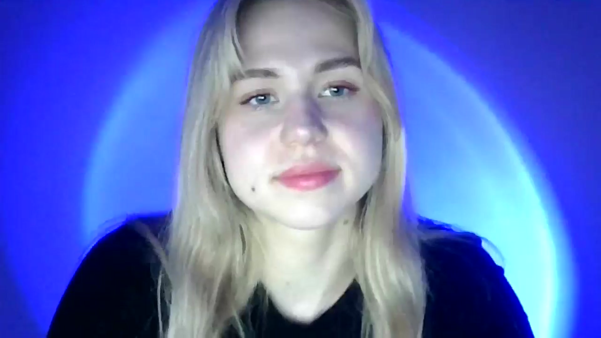 Gallery image thumbnail from Sweet_Lipsss_'s myfreecams stream on, 05/09/2025, 16:57 image 7 of 20