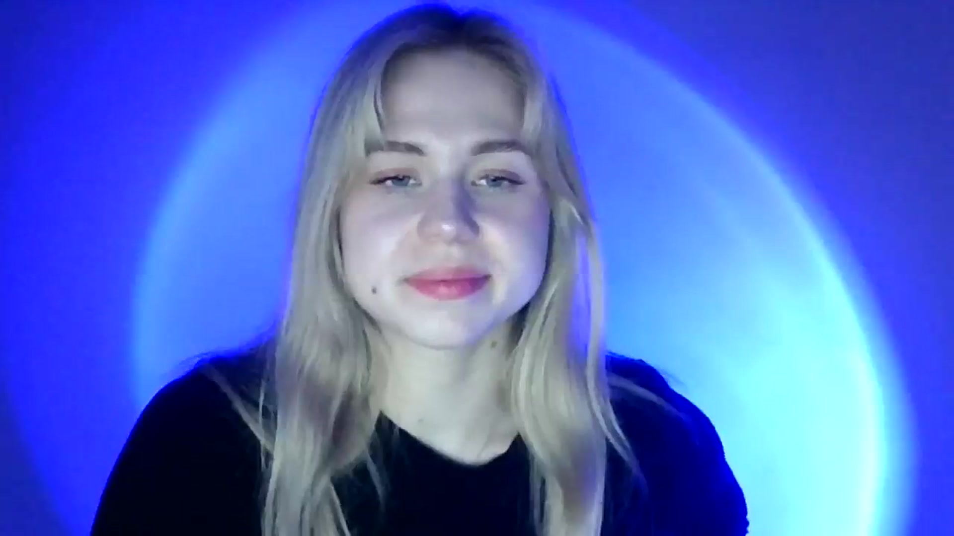 Gallery image thumbnail from Sweet_Lipsss_'s myfreecams stream on, 05/09/2025, 16:57 image 8 of 20