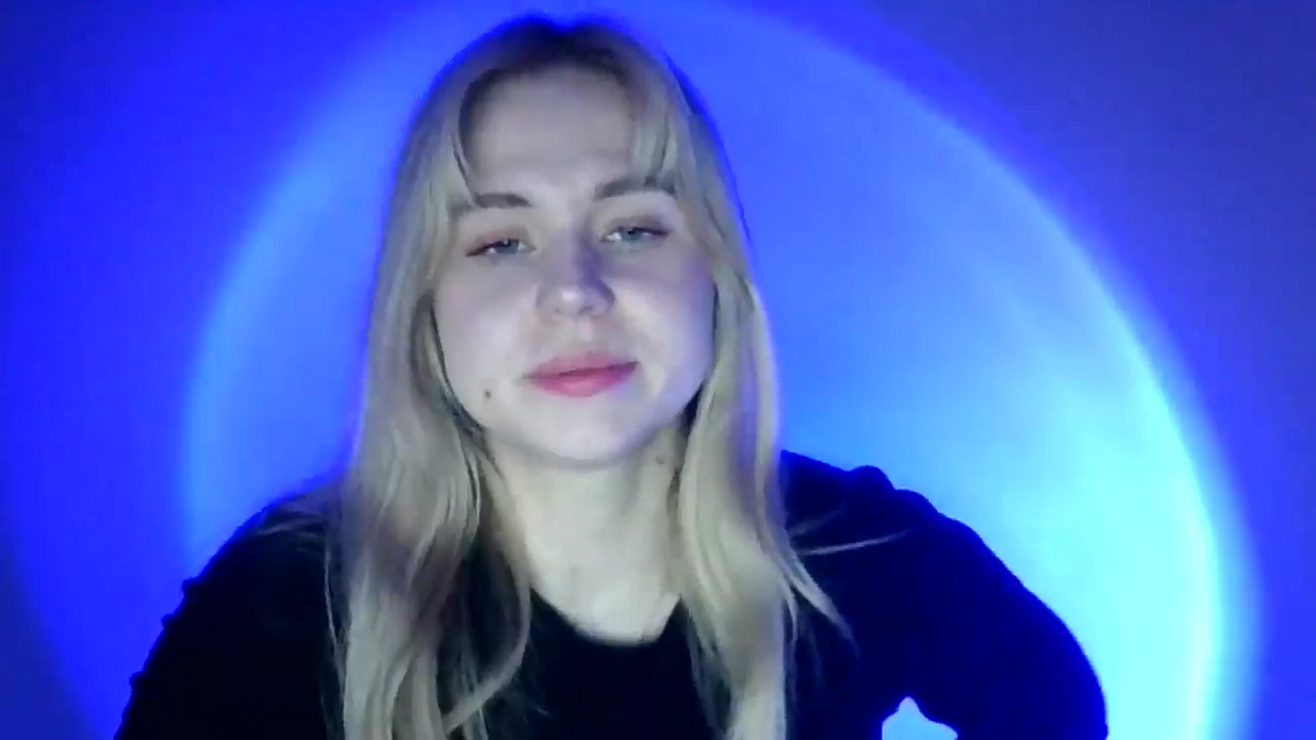 Gallery image thumbnail from Sweet_Lipsss_'s myfreecams stream on, 05/09/2025, 16:57 image 16 of 20