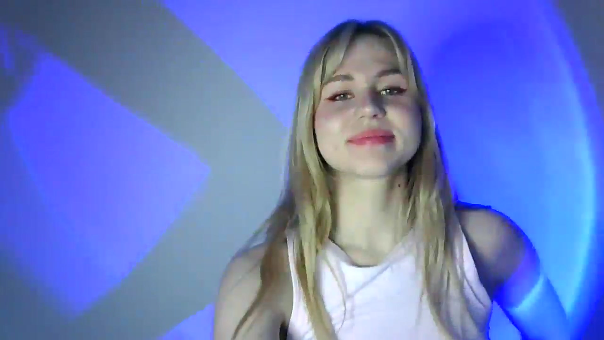 Gallery image thumbnail from Sweet_Lipsss_'s myfreecams stream on, 05/12/2025, 18:14 image 9 of 20
