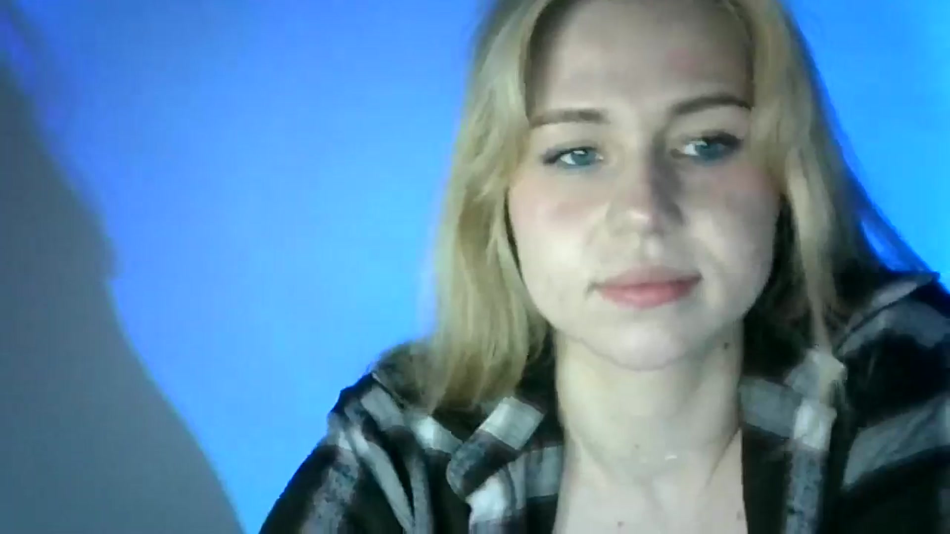 Gallery image thumbnail from Sweet_Lipsss_'s myfreecams stream on, 05/20/2025, 17:38 image 2 of 20