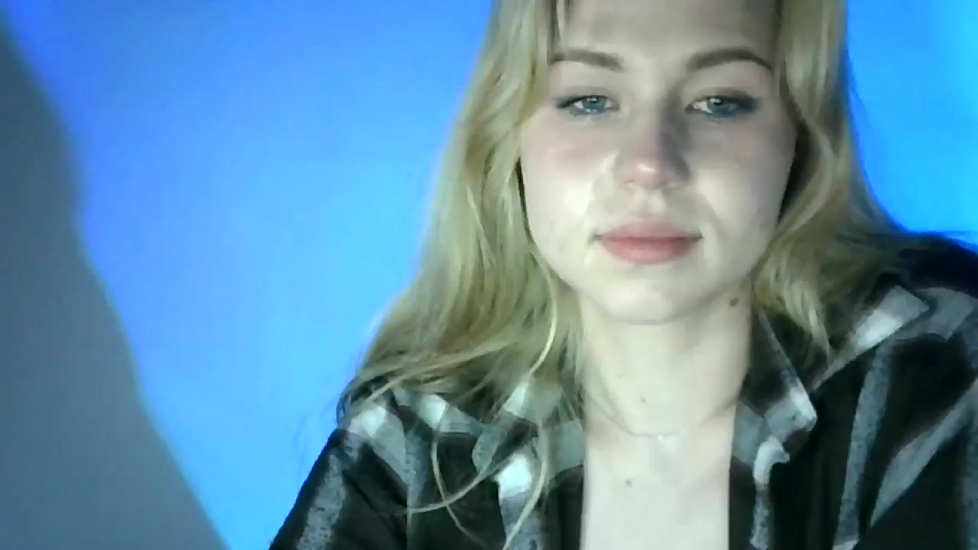 Gallery image thumbnail from Sweet_Lipsss_'s myfreecams stream on, 05/20/2025, 17:38 image 12 of 20