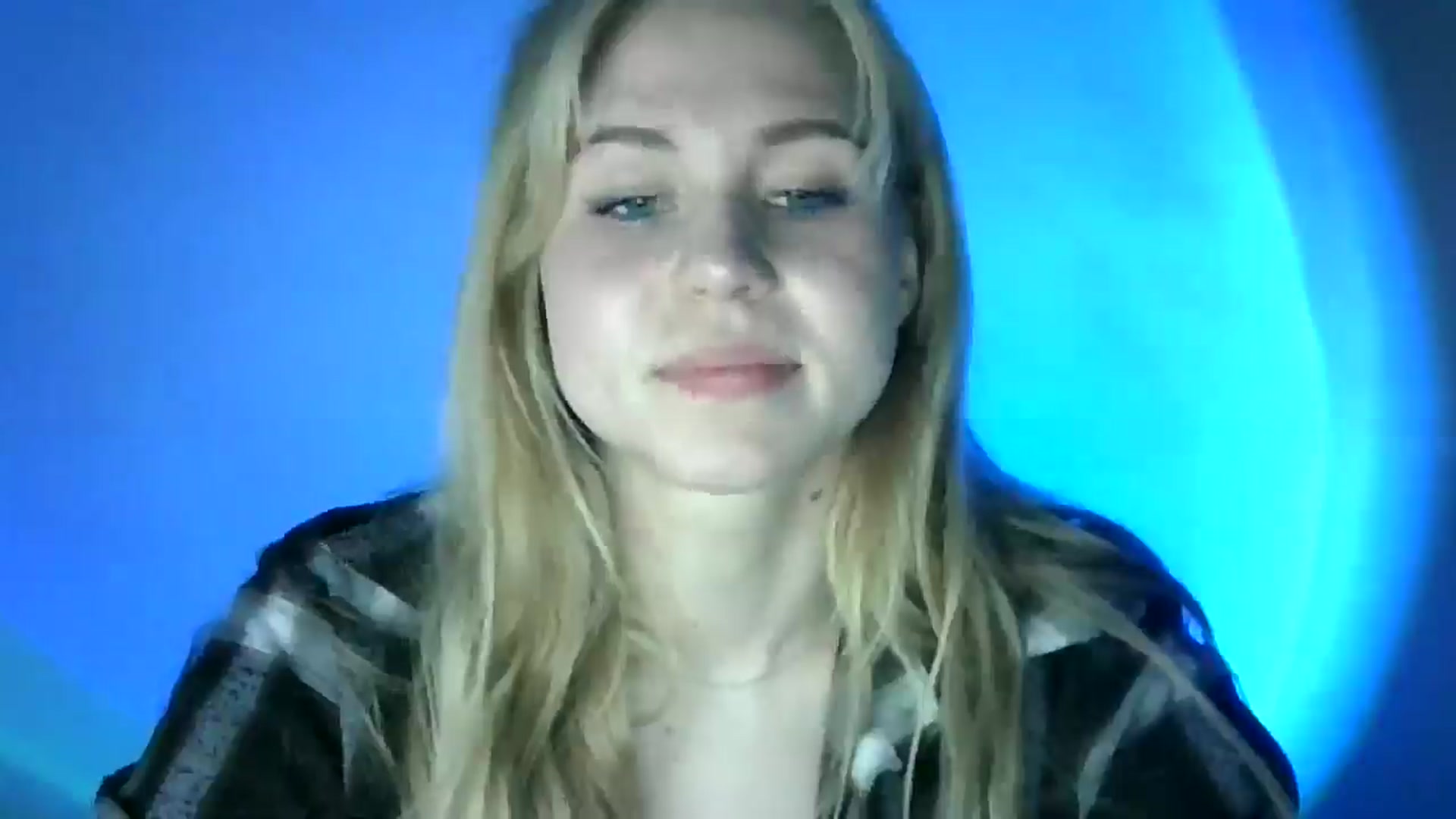 Gallery image thumbnail from Sweet_Lipsss_'s myfreecams stream on, 05/20/2025, 19:55 image 6 of 20
