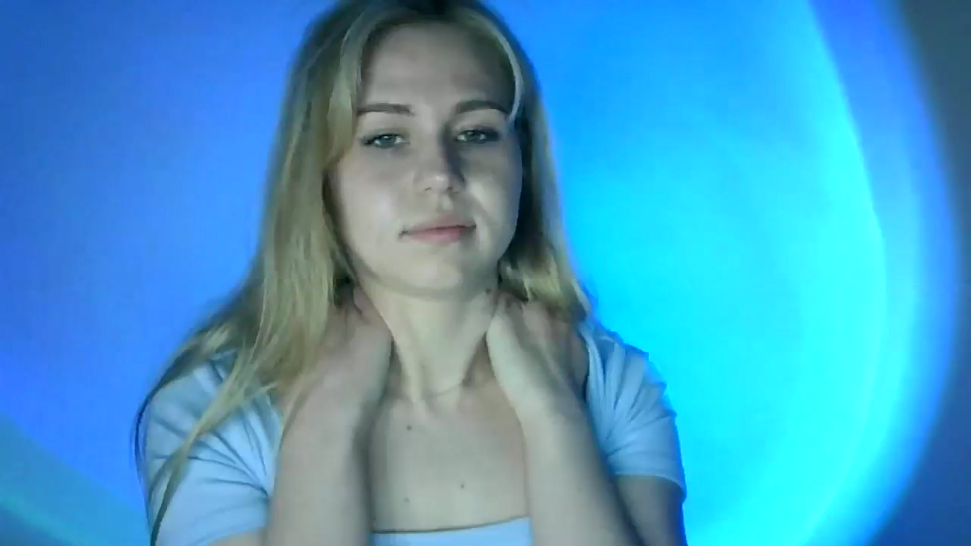 Gallery image thumbnail from Sweet_Lipsss_'s myfreecams stream on, 05/20/2025, 19:55 image 17 of 20