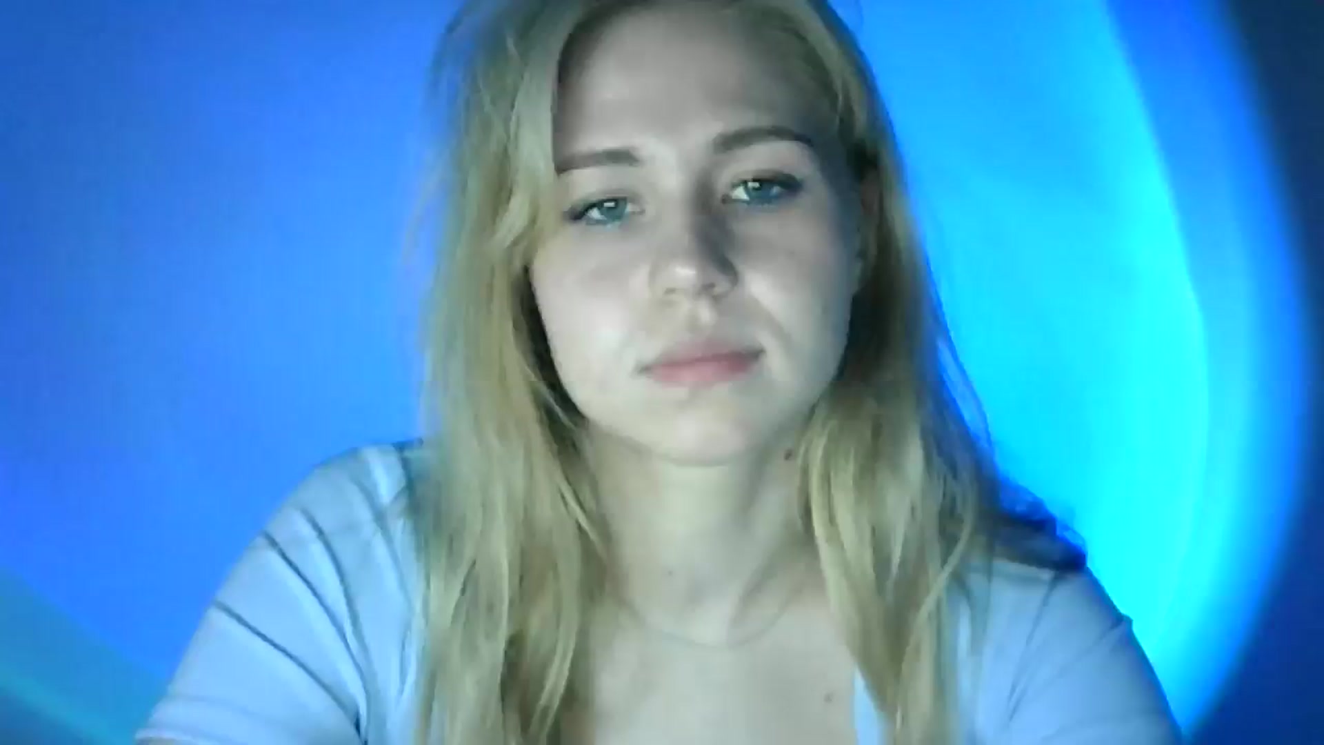 Gallery image thumbnail from Sweet_Lipsss_'s myfreecams stream on, 05/20/2025, 19:55 image 11 of 20