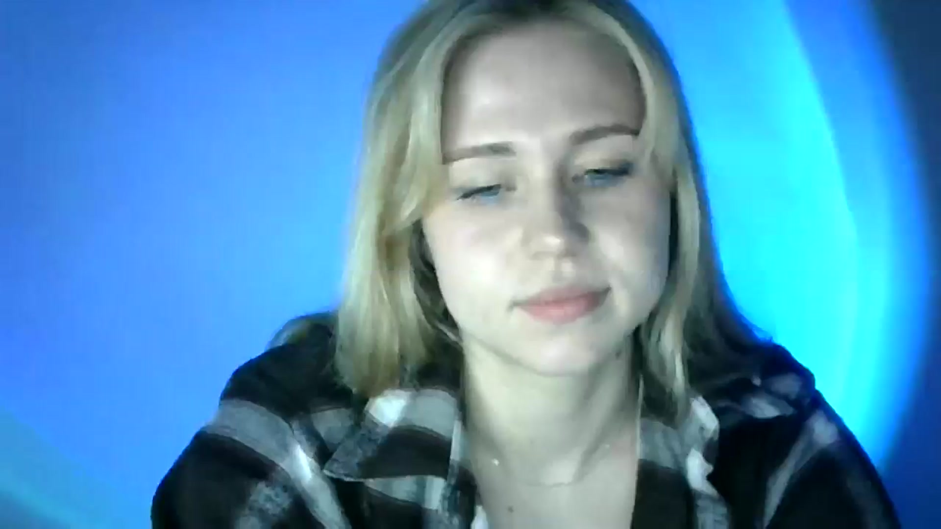Gallery image thumbnail from Sweet_Lipsss_'s myfreecams stream on, 05/20/2025, 19:55 image 19 of 20