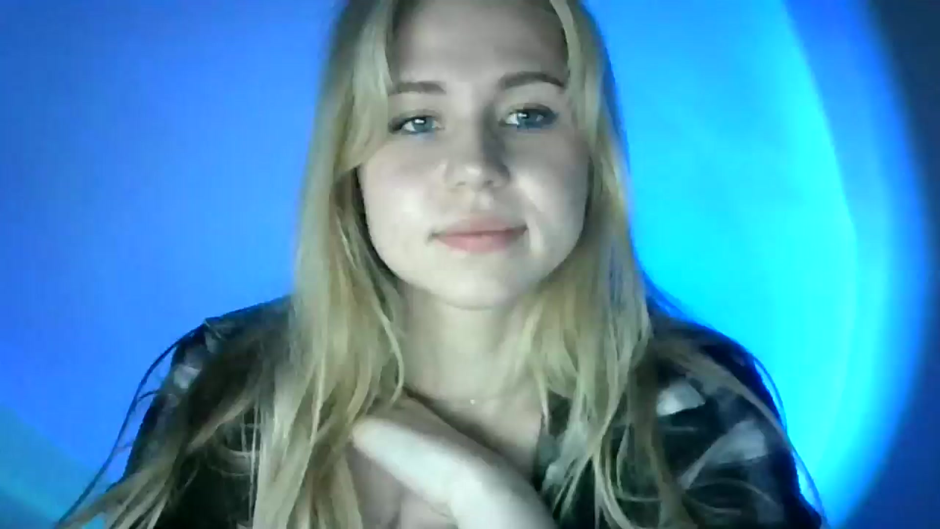 Gallery image thumbnail from Sweet_Lipsss_'s myfreecams stream on, 05/20/2025, 19:55 image 5 of 20