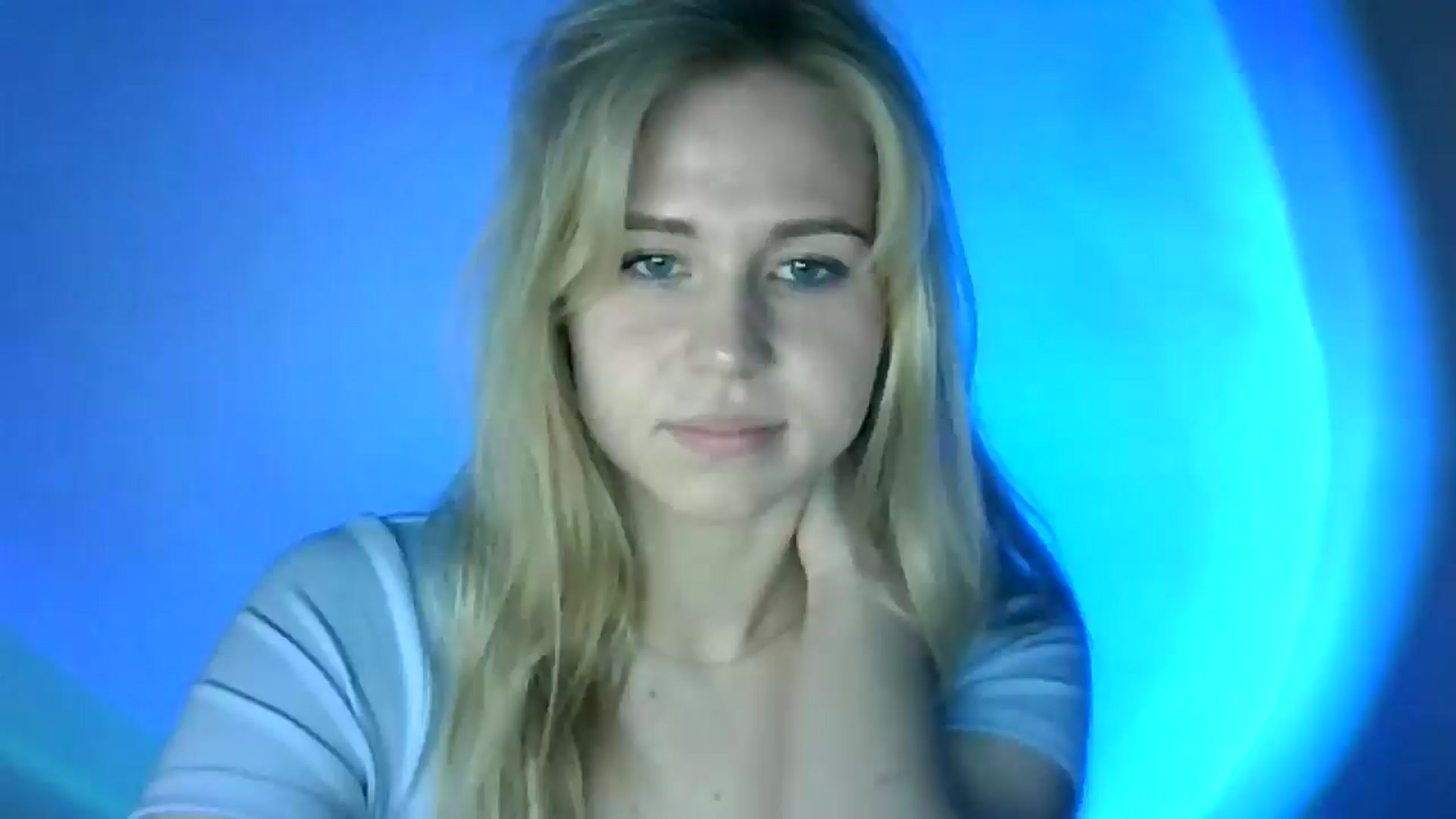 Gallery image thumbnail from Sweet_Lipsss_'s myfreecams stream on, 05/20/2025, 19:55 image 12 of 20