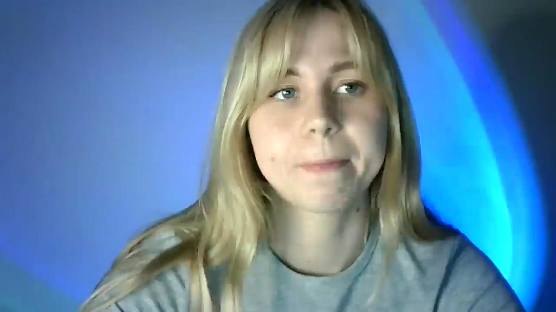 Gallery image thumbnail from Sweet_Lipsss_'s myfreecams stream on, 05/26/2025, 17:42 image 11 of 20