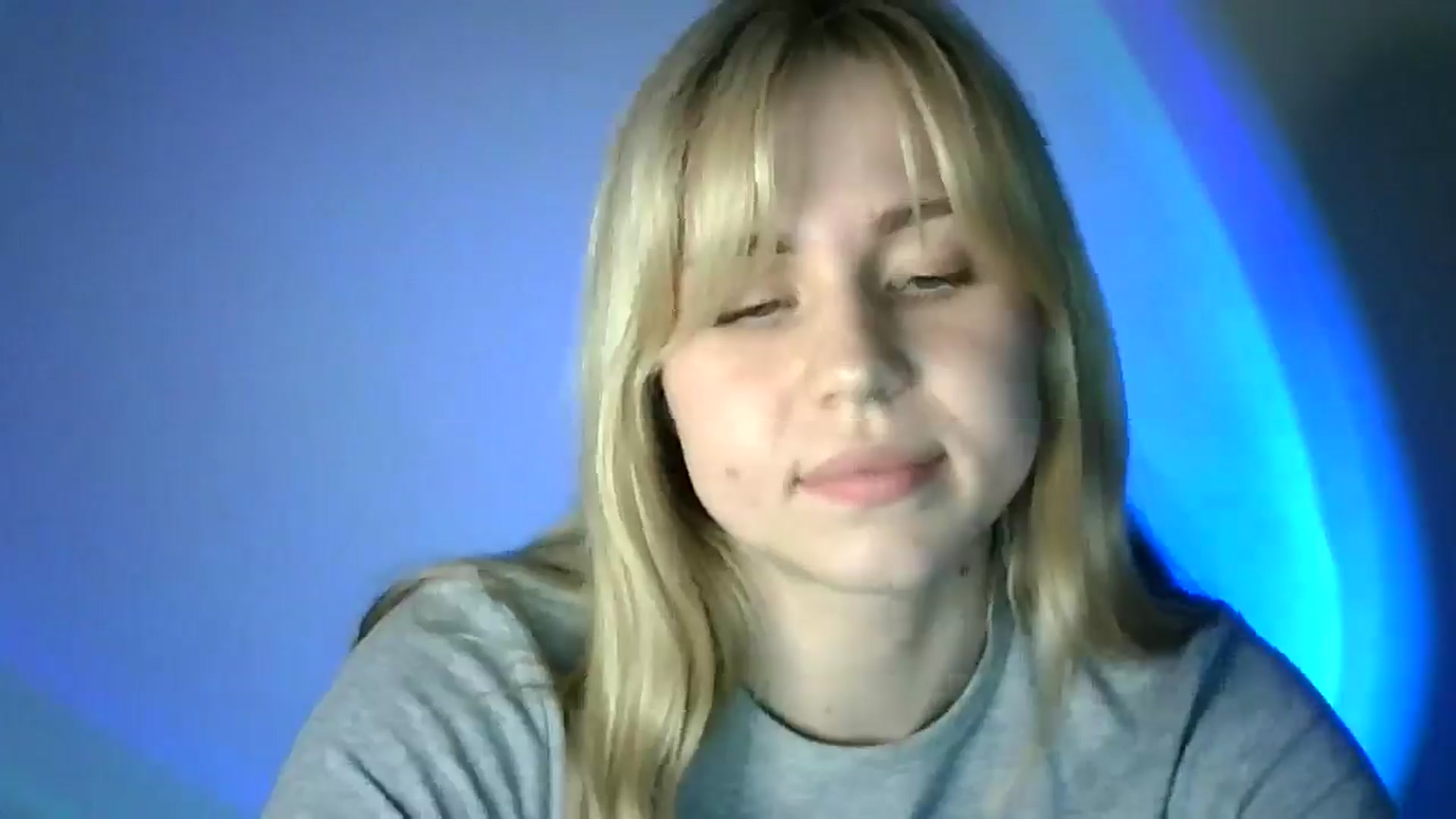 Gallery image thumbnail from Sweet_Lipsss_'s myfreecams stream on, 05/26/2025, 17:42 image 16 of 20