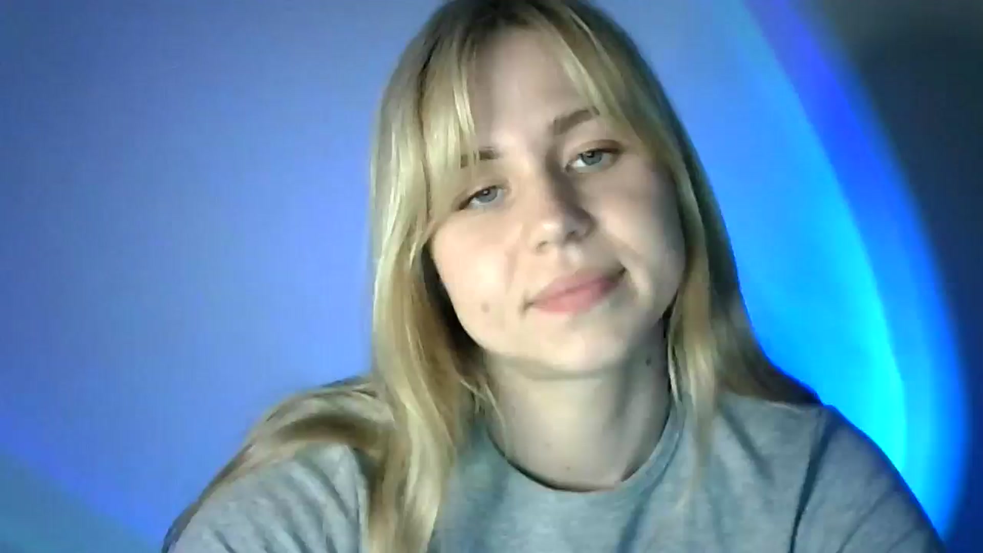Gallery image thumbnail from Sweet_Lipsss_'s myfreecams stream on, 05/26/2025, 17:42 image 8 of 20