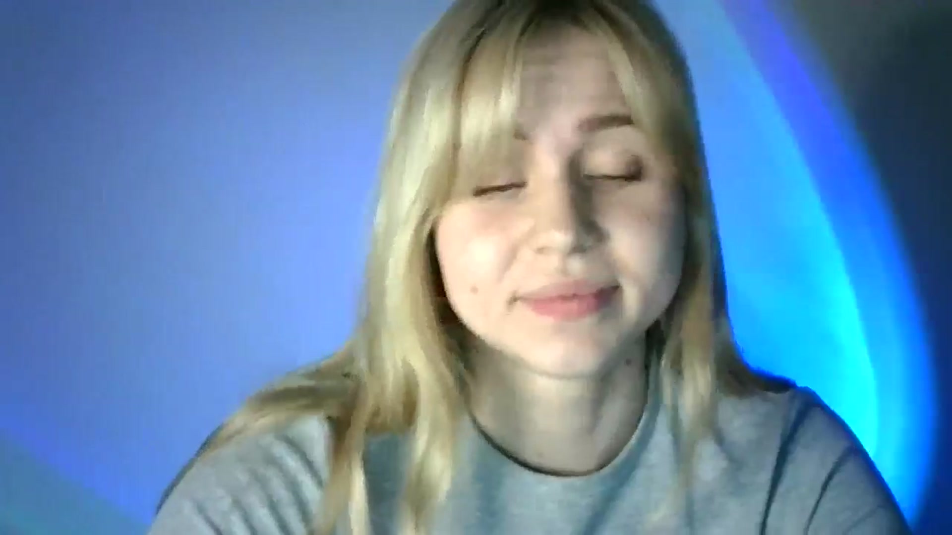 Gallery image thumbnail from Sweet_Lipsss_'s myfreecams stream on, 05/26/2025, 17:42 image 6 of 20