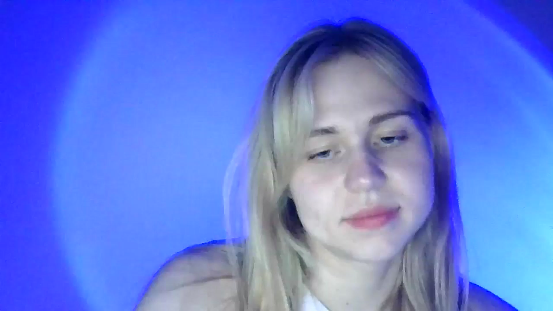 Gallery image thumbnail from Sweet_Lipsss_'s myfreecams stream on, 06/04/2025, 19:39 image 1 of 20