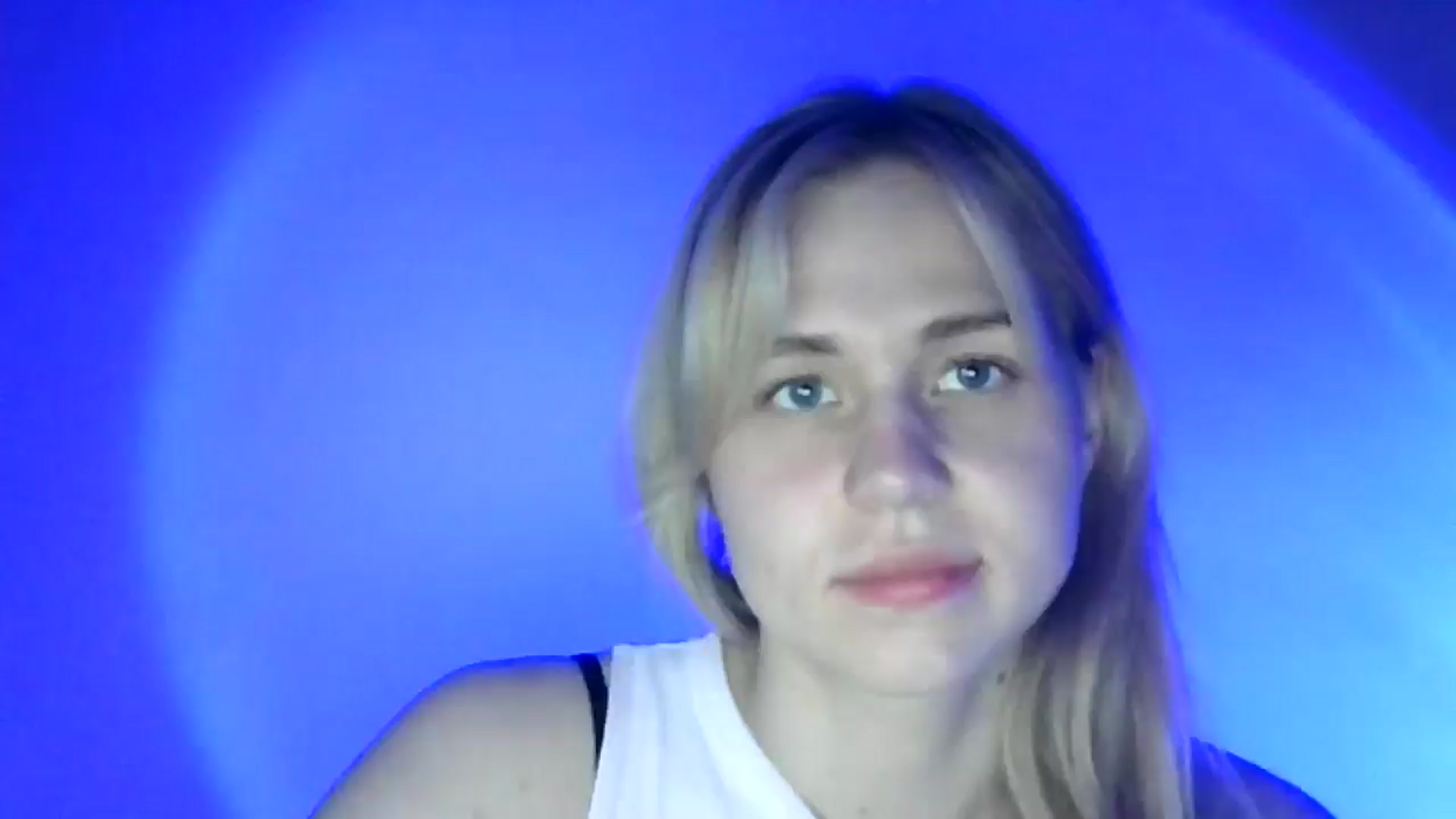 Gallery image thumbnail from Sweet_Lipsss_'s myfreecams stream on, 06/04/2025, 19:39 image 8 of 20