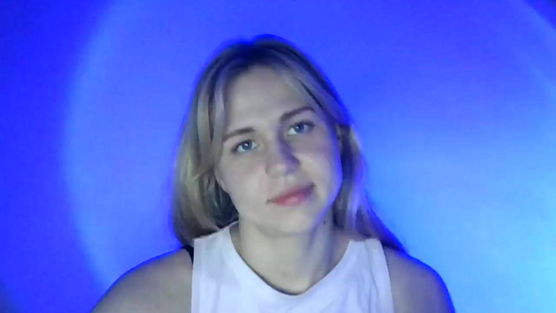 Gallery image thumbnail from Sweet_Lipsss_'s myfreecams stream on, 06/04/2025, 19:39 image 19 of 20