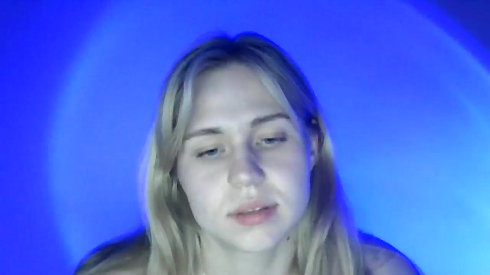 Gallery image thumbnail from Sweet_Lipsss_'s myfreecams stream on, 06/04/2025, 19:39 image 18 of 20