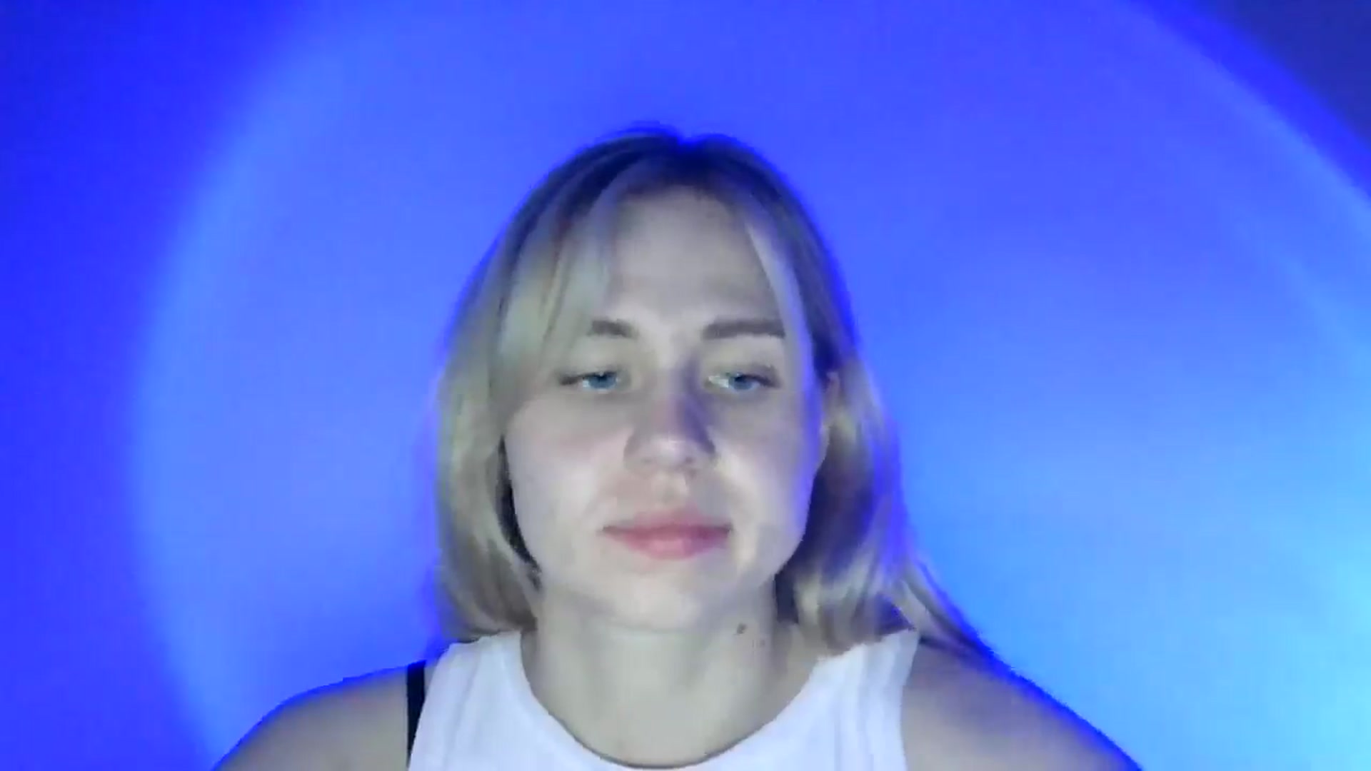 Gallery image thumbnail from Sweet_Lipsss_'s myfreecams stream on, 06/04/2025, 19:39 image 10 of 20