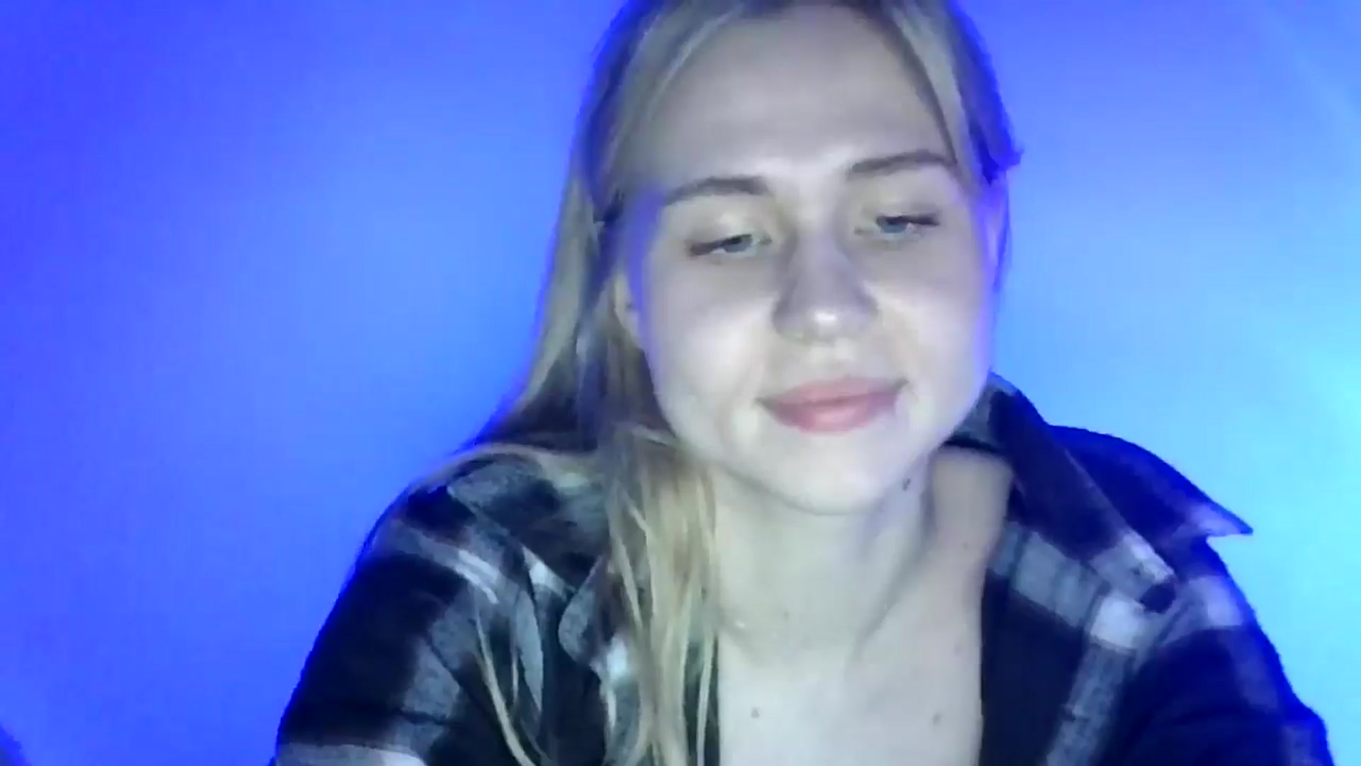 Gallery image thumbnail from Sweet_Lipsss_'s myfreecams stream on, 06/17/2025, 18:38 image 13 of 20