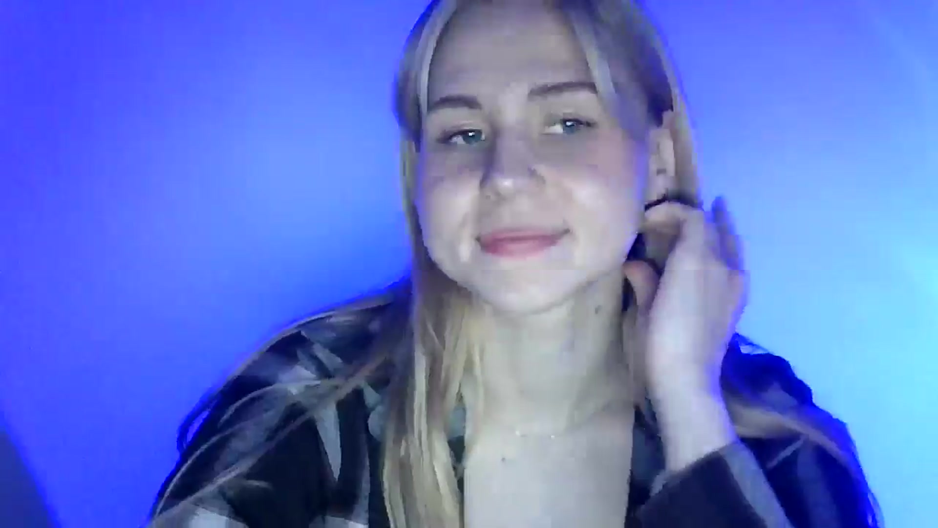 Gallery image thumbnail from Sweet_Lipsss_'s myfreecams stream on, 06/17/2025, 18:38 image 5 of 20