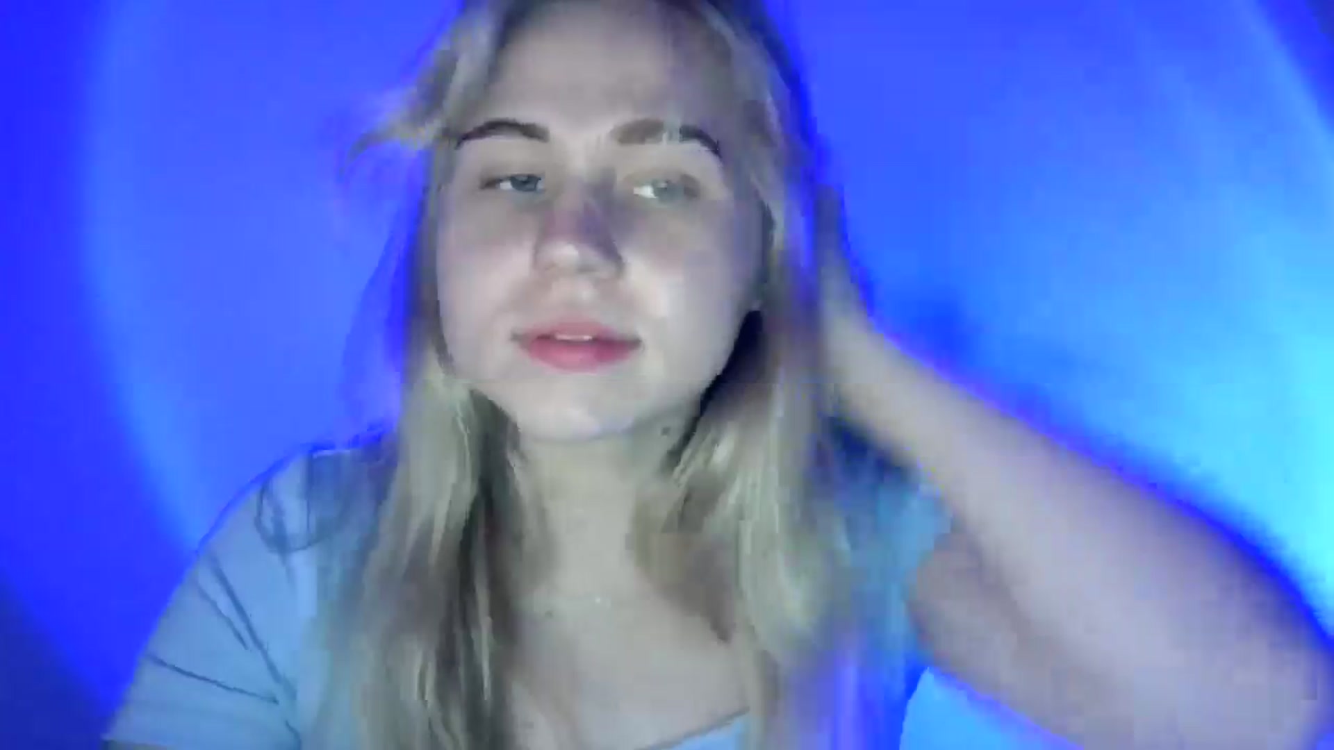 Gallery image thumbnail from Sweet_Lipsss_'s myfreecams stream on, 07/08/2025, 19:06 image 12 of 20