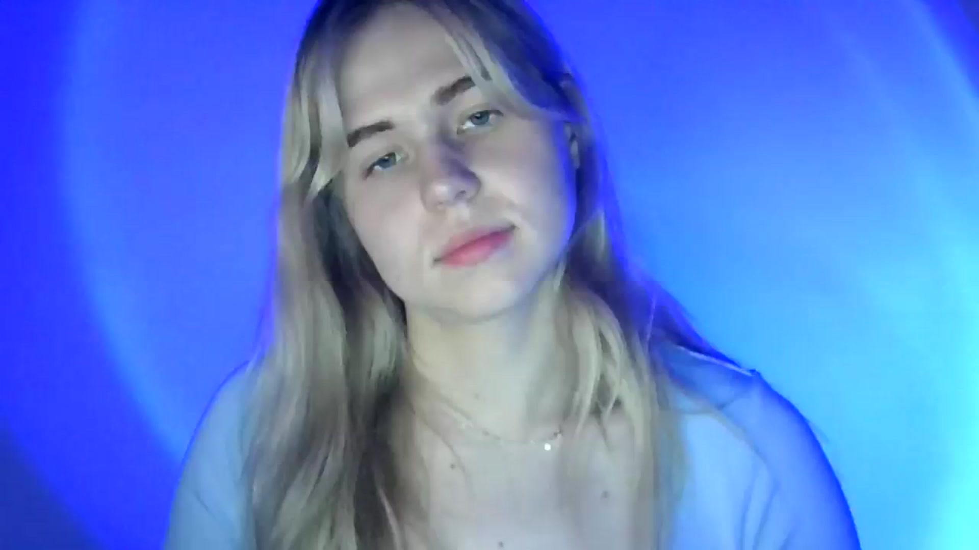 Gallery image thumbnail from Sweet_Lipsss_'s myfreecams stream on, 07/08/2025, 19:06 image 20 of 20