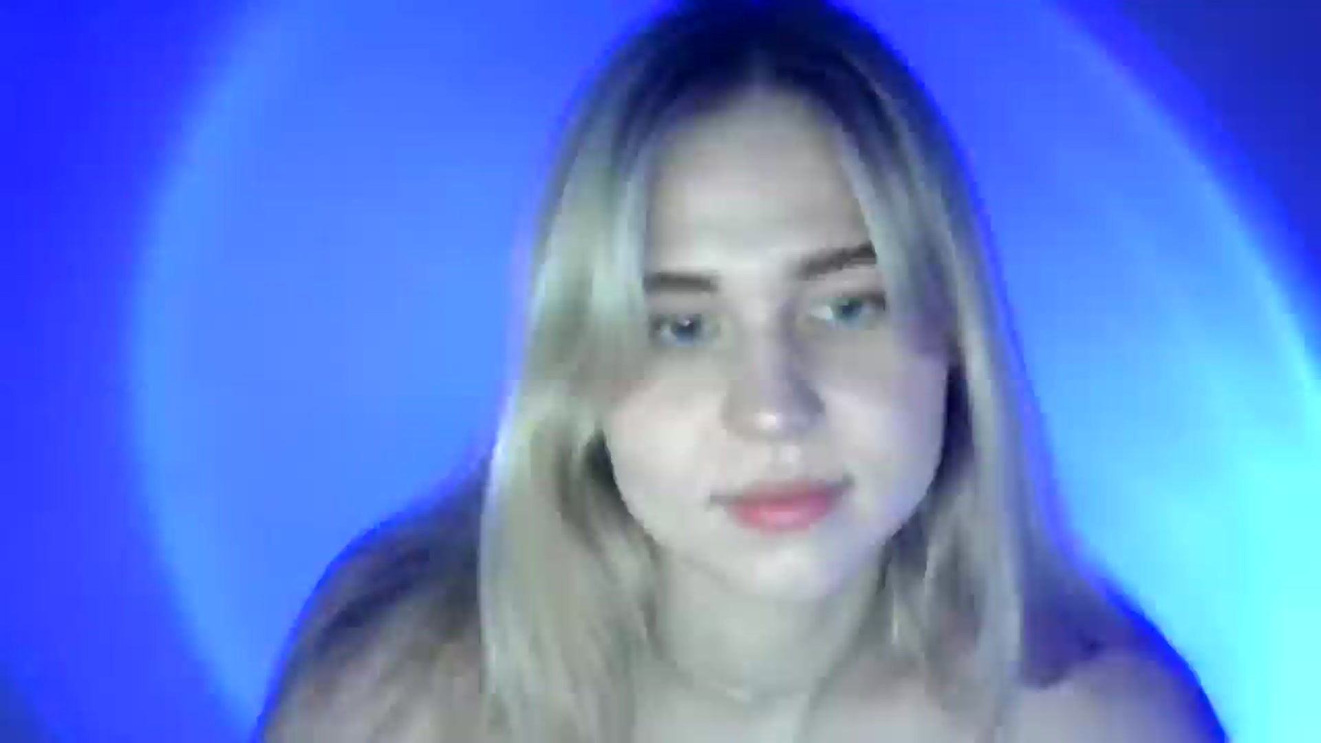 Gallery image thumbnail from Sweet_Lipsss_'s myfreecams stream on, 07/09/2025, 18:35 image 5 of 20
