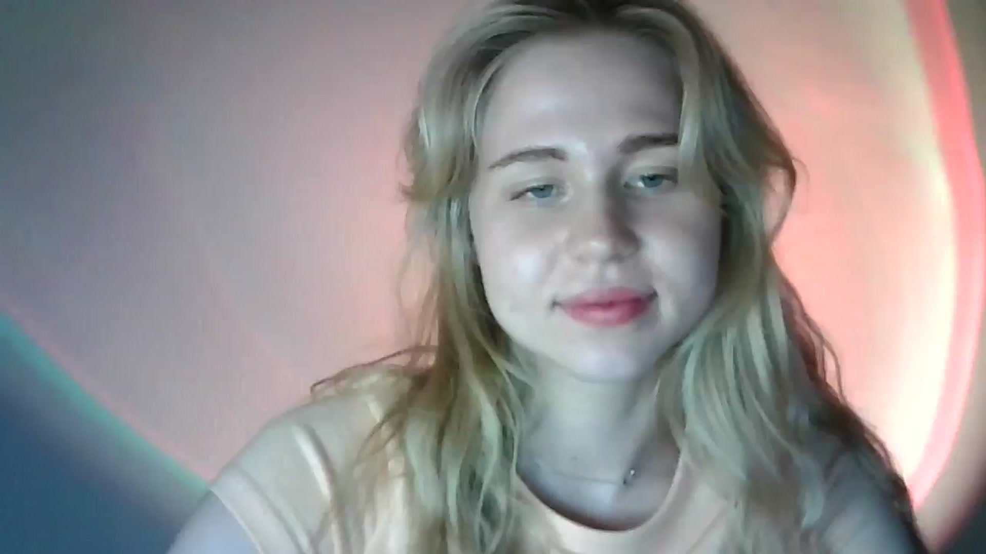 Gallery image thumbnail from Sweet_Lipsss_'s myfreecams stream on, 07/15/2025, 19:00 image 9 of 20