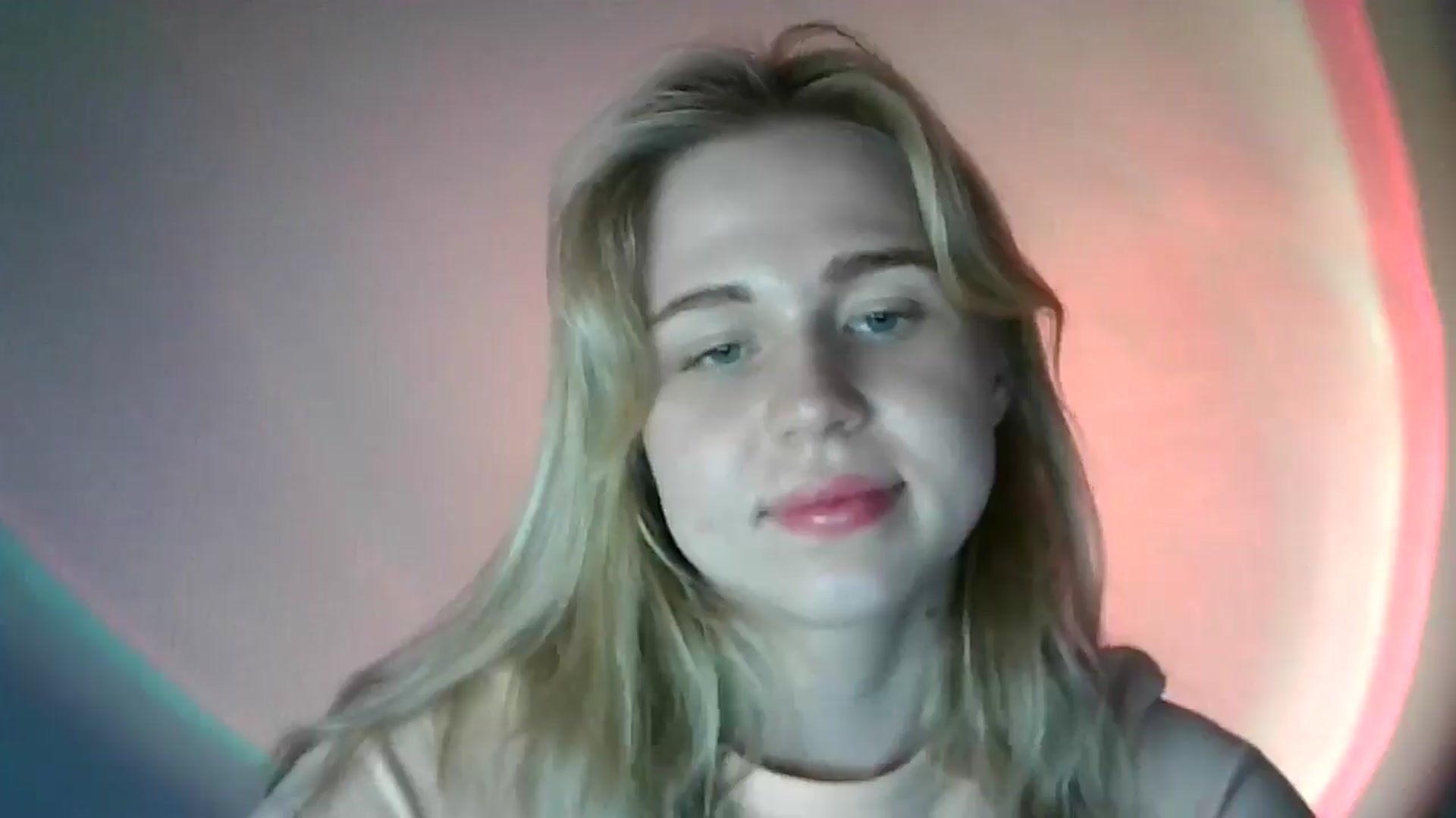 Gallery image thumbnail from Sweet_Lipsss_'s myfreecams stream on, 07/15/2025, 19:00 image 5 of 20