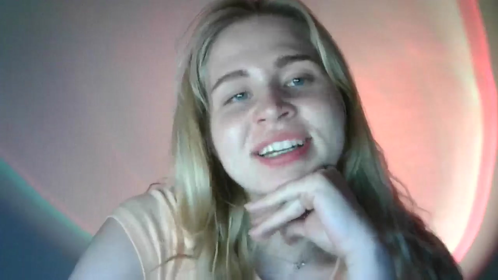 Gallery image thumbnail from Sweet_Lipsss_'s myfreecams stream on, 07/15/2025, 19:00 image 13 of 20