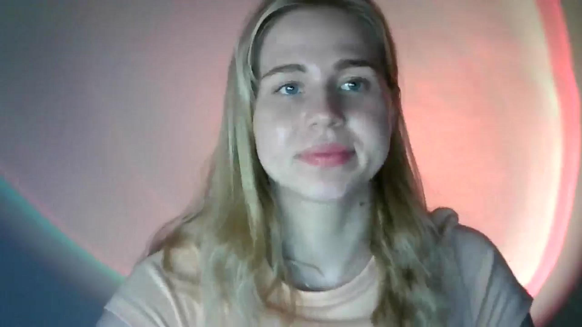 Gallery image thumbnail from Sweet_Lipsss_'s myfreecams stream on, 07/15/2025, 19:00 image 8 of 20