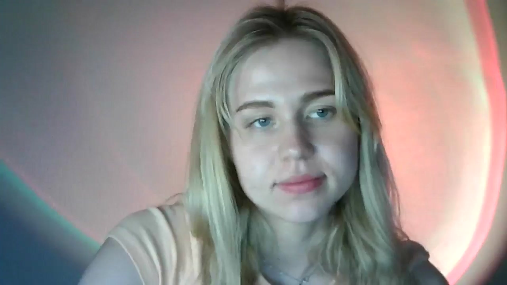 Gallery image thumbnail from Sweet_Lipsss_'s myfreecams stream on, 07/15/2025, 19:00 image 15 of 20