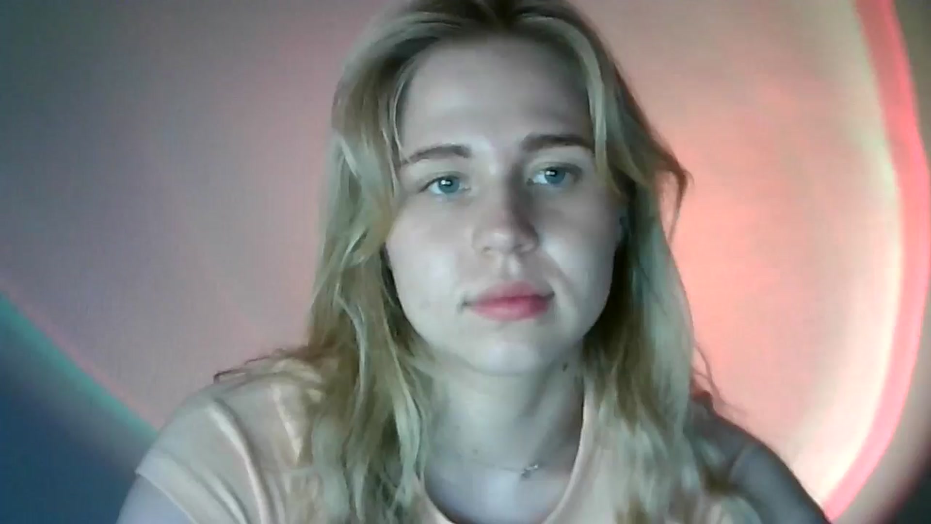 Gallery image thumbnail from Sweet_Lipsss_'s myfreecams stream on, 07/15/2025, 19:00 image 11 of 20
