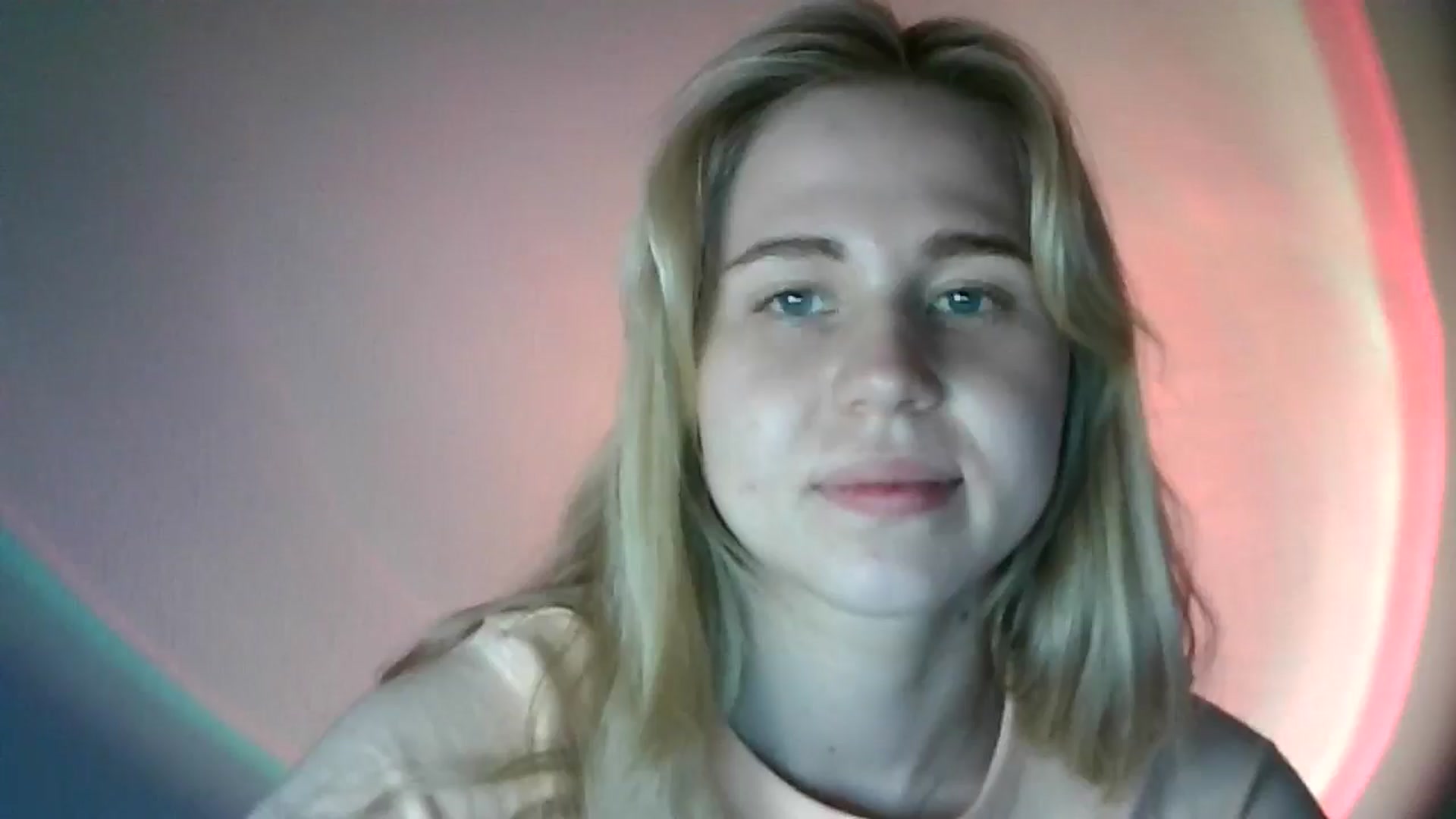 Gallery image thumbnail from Sweet_Lipsss_'s myfreecams stream on, 07/15/2025, 19:00 image 3 of 20